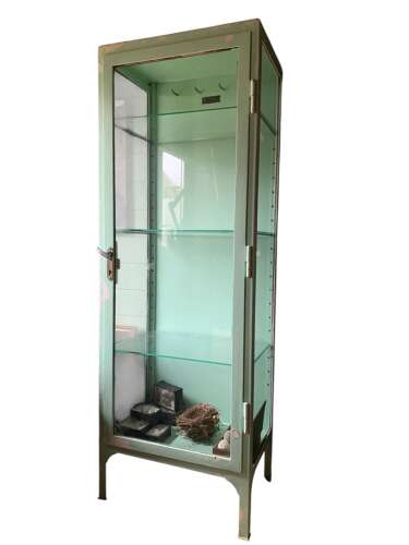 1940’s PAINTED STEEL MEDICAL CABINET