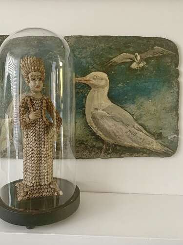 A RARE 19th CENTURY SAILORS SEASHELL DOLL