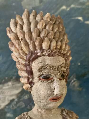 A RARE 19th CENTURY SAILORS SEASHELL DOLL