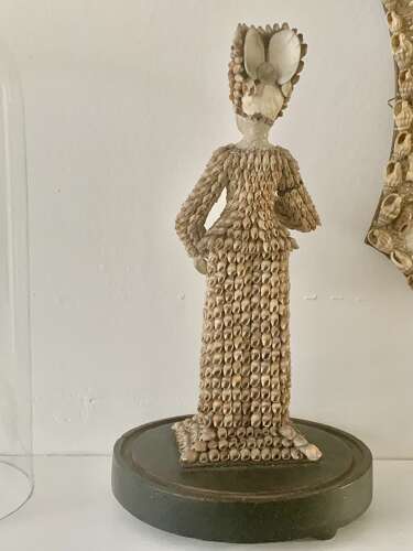 A RARE 19th CENTURY SAILORS SEASHELL DOLL