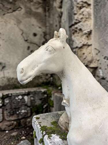 EARLY 20th C STUDIO PLASTER MODEL OF A HORSE