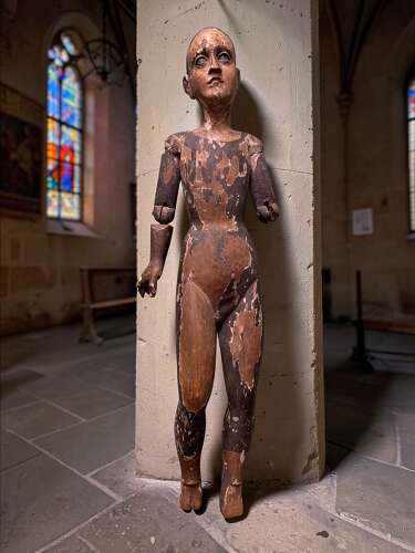 ANTIQUE CARVED FIGURE OF A SAINT OR SANTO