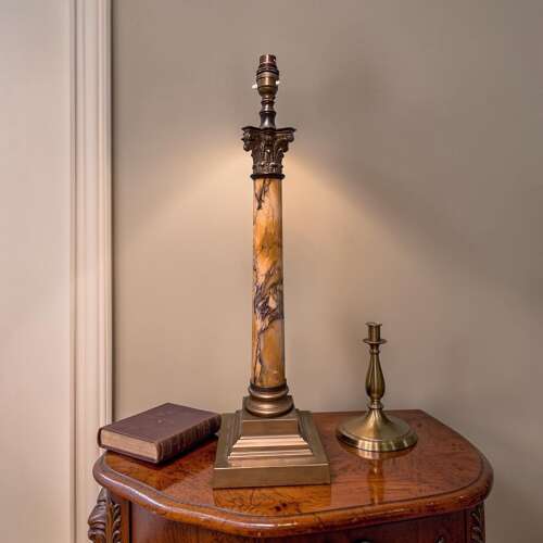 MID CENTURY CORINTHIAN COLUMN TABLE LAMP
